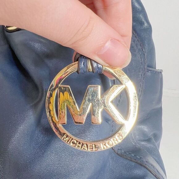 y2k Vintage Michael Kors Navy Blue Ludlow Leather Drawstring Shoulder Bag - Picture 7 of 12